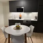 Modern 2-bedroom - Sleeps 6 - Near Nature & Northern Lights Tromsø