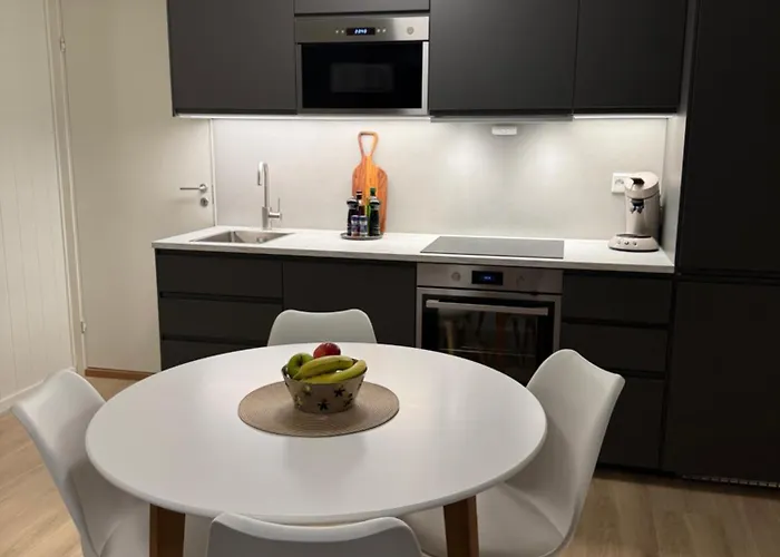 Modern 2-bedroom - Sleeps 6 - Near Nature & Northern Lights Tromsø