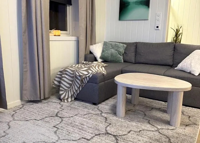 Modern 2-bedroom - Sleeps 6 - Near Nature & Northern Lights * Tromsø