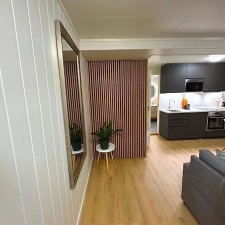 Modern 2-bedroom - Sleeps 6 - Near Nature & Northern Lights Τρόμσο