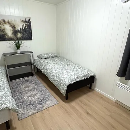 Modern 2-bedroom - Sleeps 6 - Near Nature & Northern Lights *